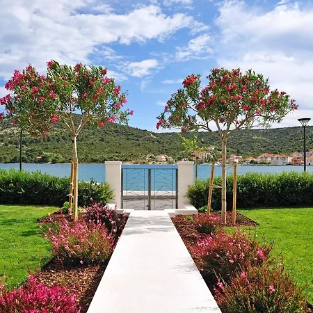 Vinsun Villa *